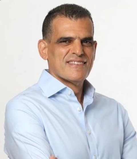 אלון בן צור